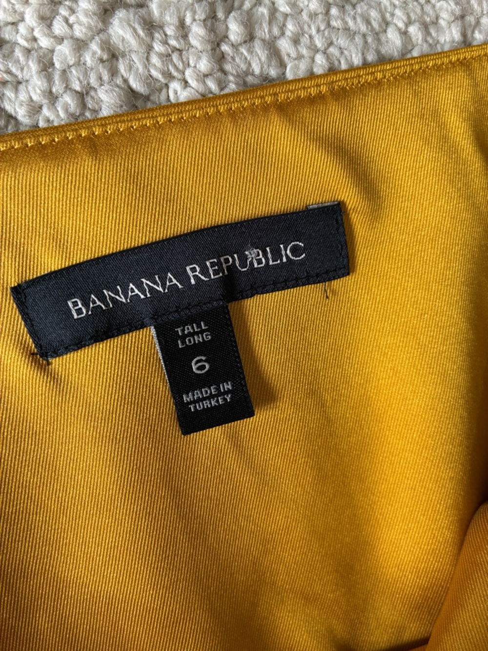 Banana Republic Women's Gold Pleated Midi Skirt Size 6 TALL - Picture 4 of 9